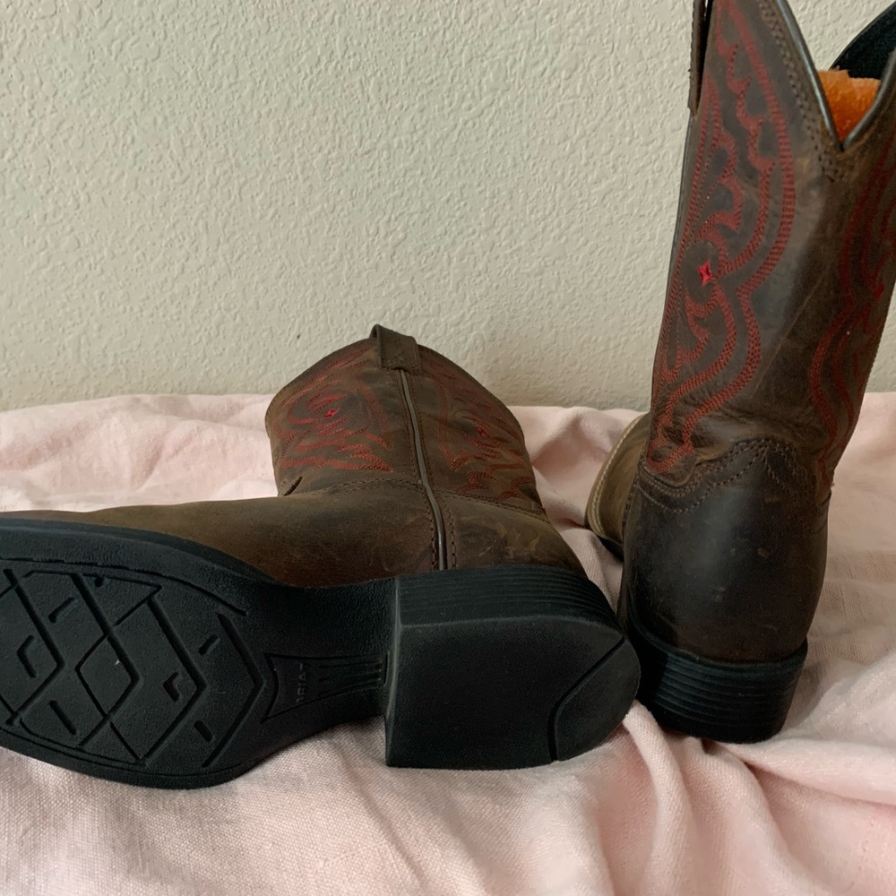 Ariat Girls Cowboy Boots 🤠